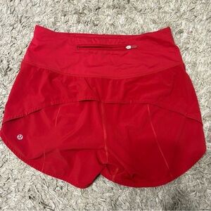 Lululemon Hotty Hot Low-Rise Lined Shorts 4” Red Swift Fabric Size 6 Running